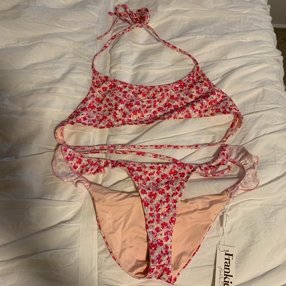 Frankies Bikinis Floral Set - Picture 1 of 8